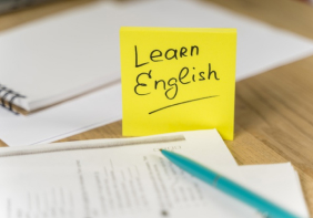 10 دلیل که چرا باید زبان انگلیسی یاد بگیریم؟